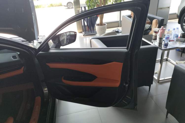 Used CHANGAN UNI-V 2023 1.5T Sport Edition Right Front Door Interior