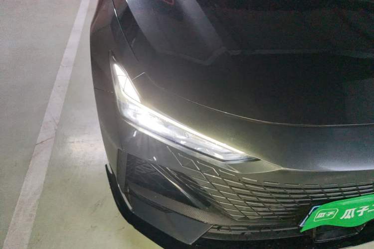Used CHANGAN UNI-V 2023 1.5T Sport Edition Right Front Headlight