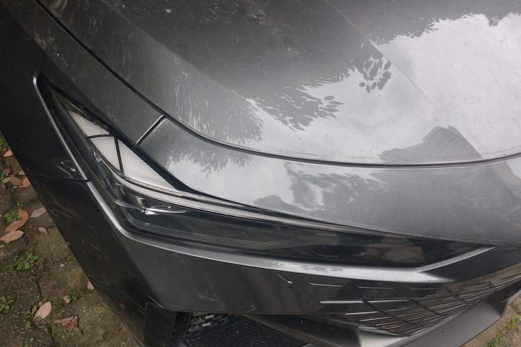 Used CHANGAN UNI-V 2023 1.5T Prestige Model Right Front Headlight