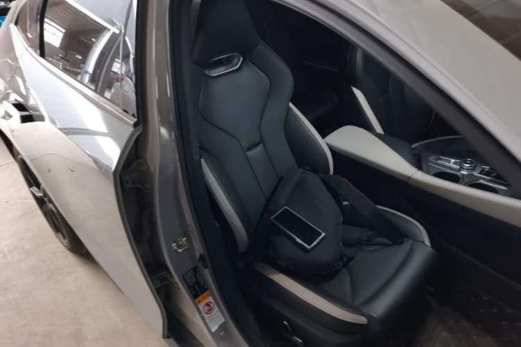 Used CHANGAN UNI-V 2023 1.5T Prestige Model Right Front Seat