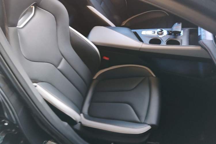 Used CHANGAN UNI-V 2023 1.5T Prestige Model Right Front Seat