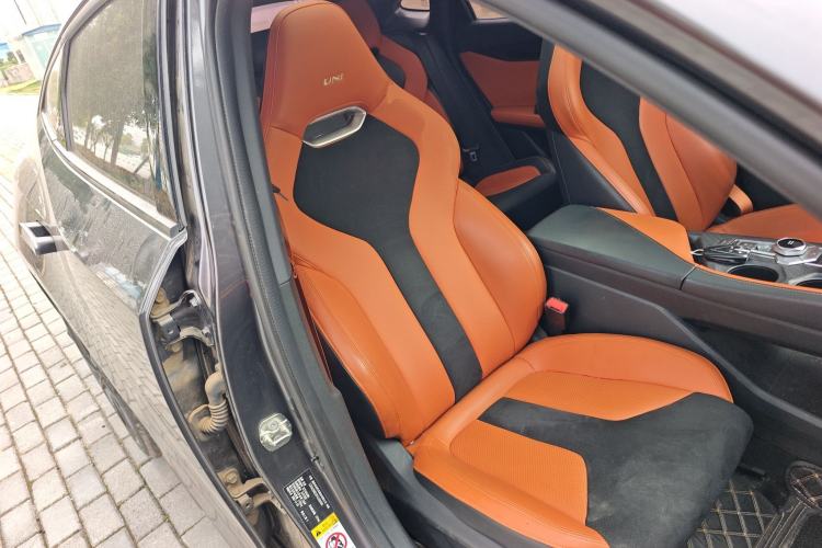 Used CHANGAN UNI-V 2023 1.5T Sport Edition Right Front Seat