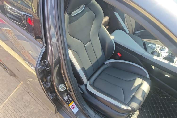 Used CHANGAN UNI-V 2023 1.5T Premium Model Right Front Seat