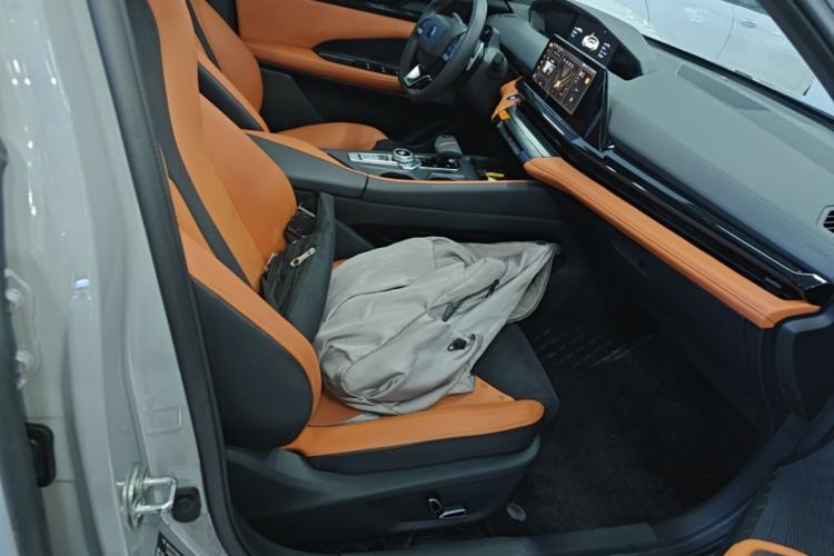Used CHANGAN UNI-V 2023 1.5T Sport Edition Right Front Seat
