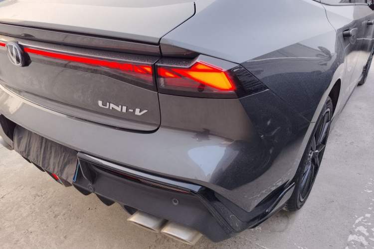 Used CHANGAN UNI-V 2023 1.5T Sport Edition Right Rear Taillight