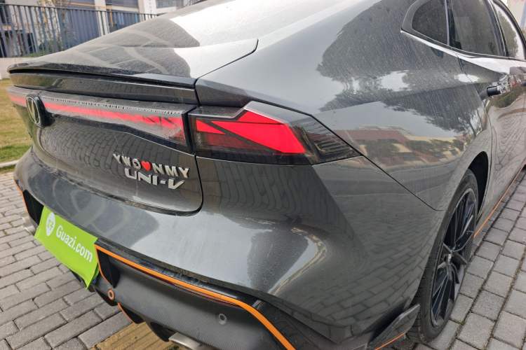 Used CHANGAN UNI-V 2023 1.5T Sport Edition Right Rear Taillight