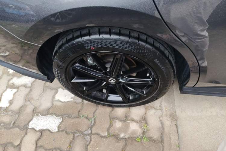 Used CHANGAN UNI-V 2023 1.5T Prestige Model Right Rear Wheel Hub