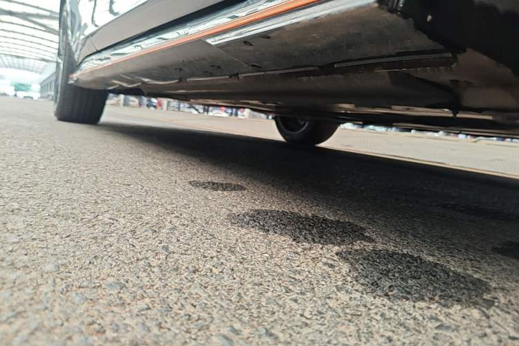 Used CHANGAN UNI-V 2023 1.5T Sport Edition Right Side Sill