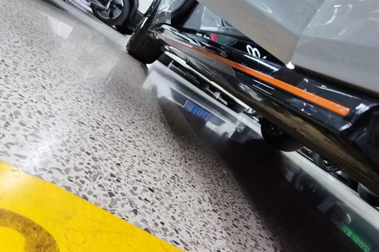 Used CHANGAN UNI-V 2023 1.5T Sport Edition Right Side Sill