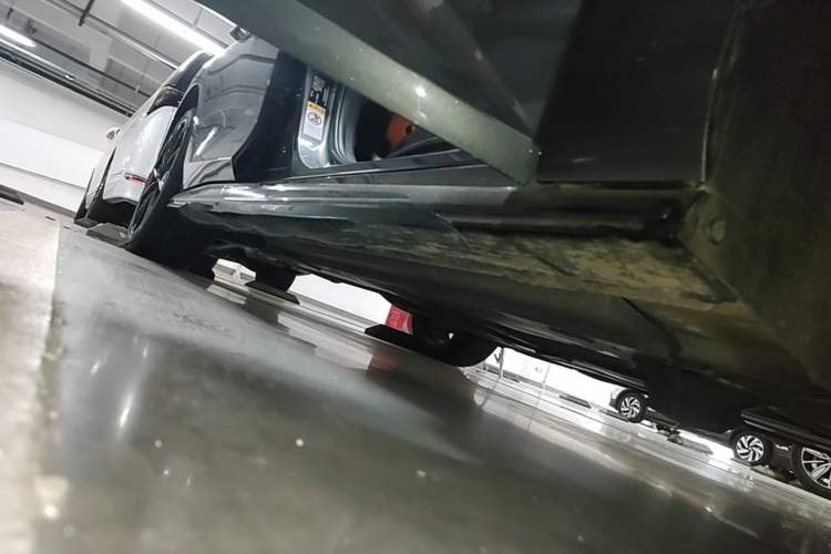 Used CHANGAN UNI-V 2023 1.5T Sport Edition Right Side Sill