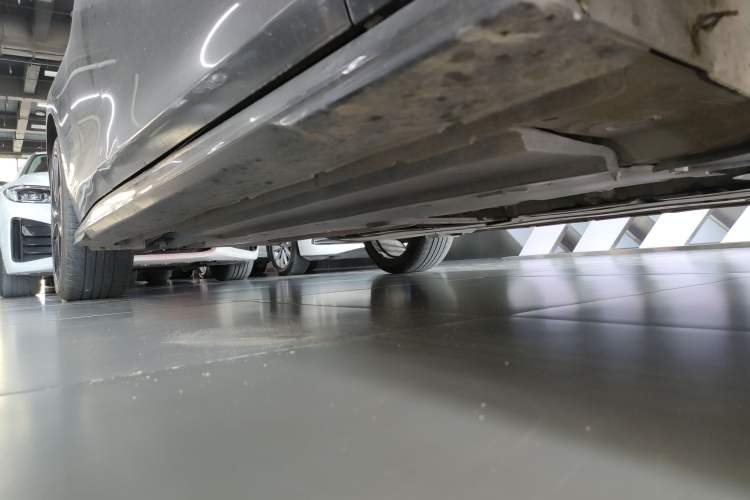 Used CHANGAN UNI-V 2023 1.5T Sport Edition Right Side Sill