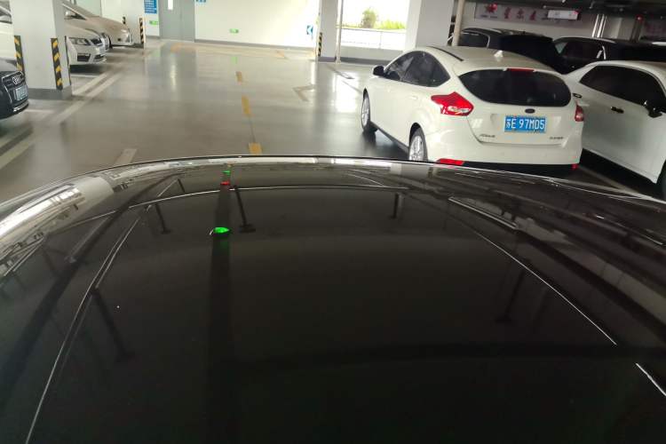 Used CHANGAN UNI-V 2023 1.5T Sport Edition Roof