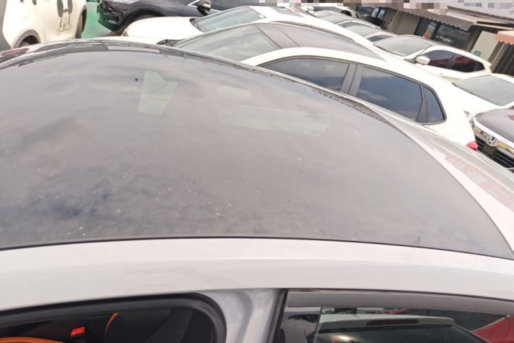 Used CHANGAN UNI-V 2023 1.5T Prestige Model Roof