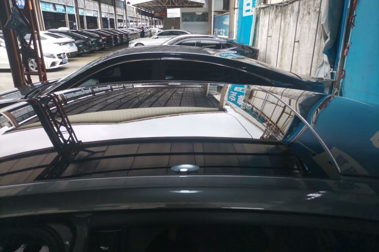 Used CHANGAN UNI-V 2023 1.5T Prestige Model Roof