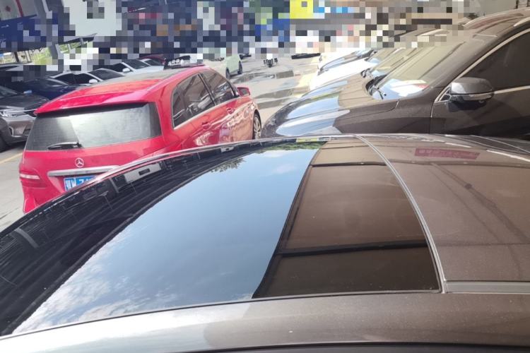 Used CHANGAN UNI-V 2023 1.5T Prestige Model Roof