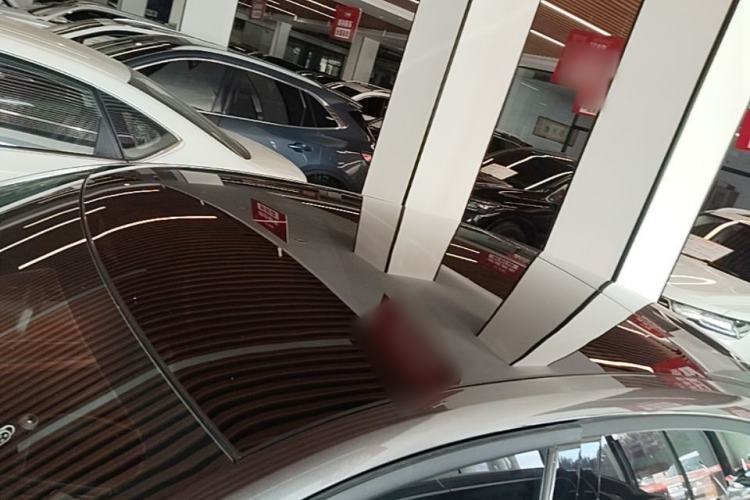 Used CHANGAN UNI-V 2023 1.5T Prestige Model Roof