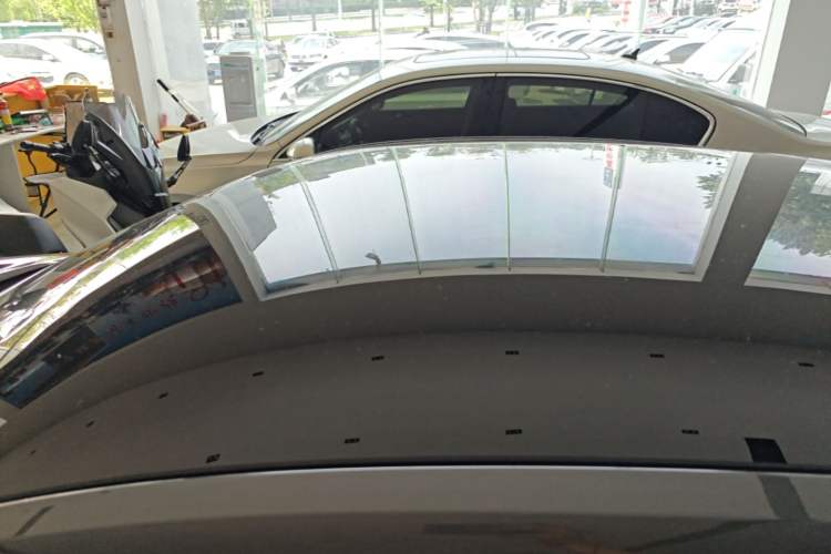 Used CHANGAN UNI-V 2023 1.5T Prestige Model Roof
