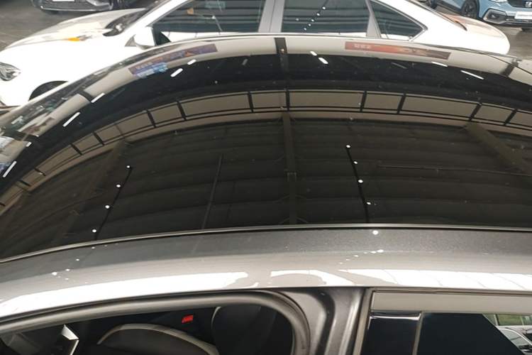 Used CHANGAN UNI-V 2023 1.5T Prestige Model Roof