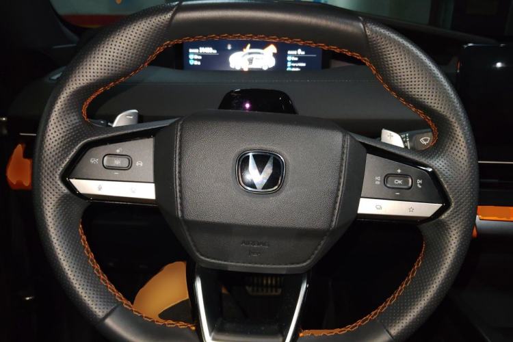 Used CHANGAN UNI-V 2023 2.0T Leading-Speed Edition Steering Wheel