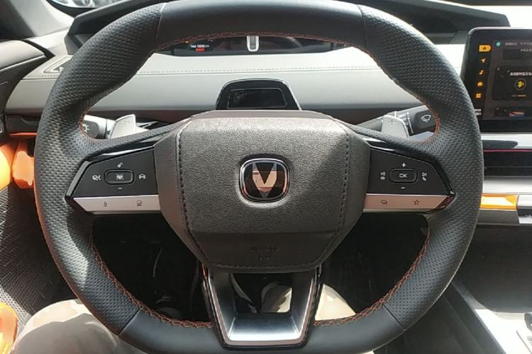 Used CHANGAN UNI-V 2023 1.5T Sport Edition Steering Wheel