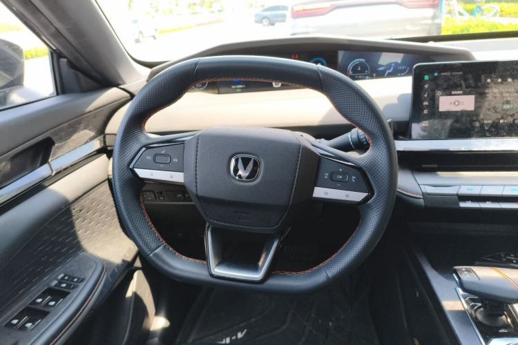 Used CHANGAN UNI-V 2023 1.5T Premium Model Steering Wheel