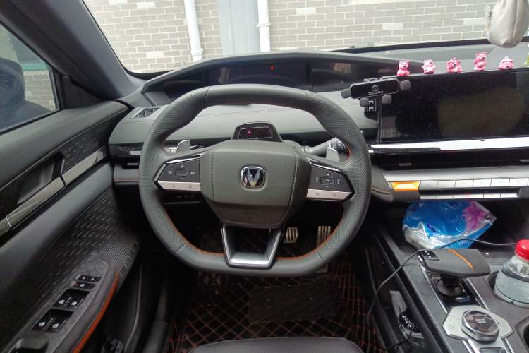 Used CHANGAN UNI-V 2023 1.5T Sport Edition Steering Wheel