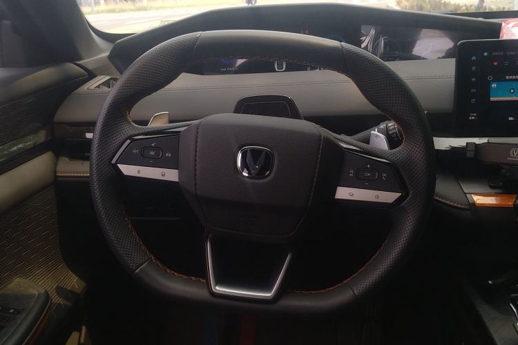 Used CHANGAN UNI-V 2023 1.5T Prestige Model Steering Wheel