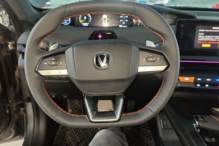 Used CHANGAN UNI-V 2023 1.5T Prestige Model Steering Wheel