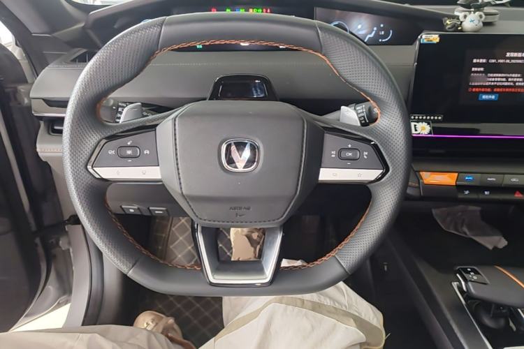 Used CHANGAN UNI-V 2023 1.5T Prestige Model Steering Wheel