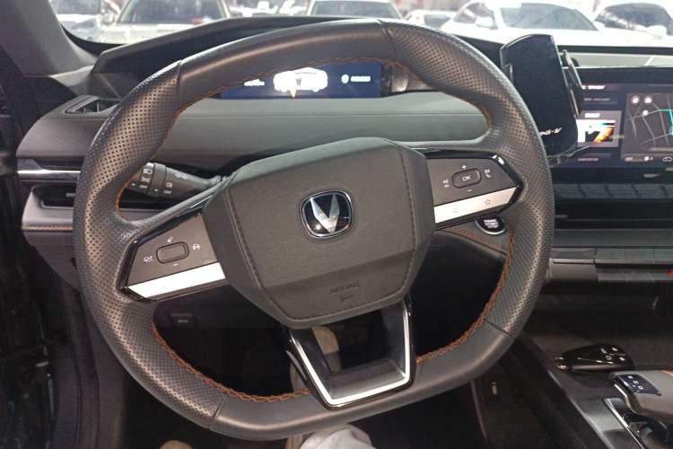 Used CHANGAN UNI-V 2023 1.5T Premium Model Steering Wheel