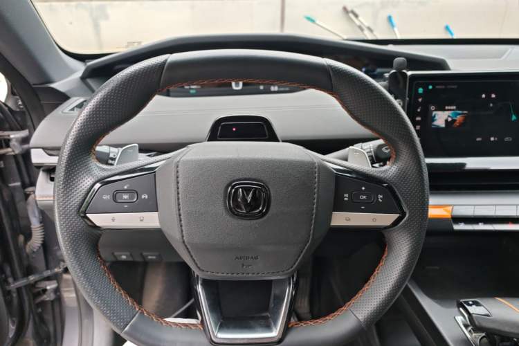 Used CHANGAN UNI-V 2023 1.5T Prestige Model Steering Wheel