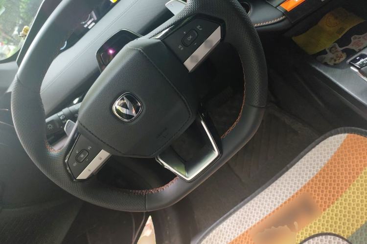 Used CHANGAN UNI-V 2023 1.5T Prestige Model Steering Wheel