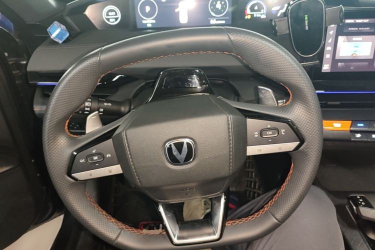Used CHANGAN UNI-V 2023 1.5T Prestige Model Steering Wheel