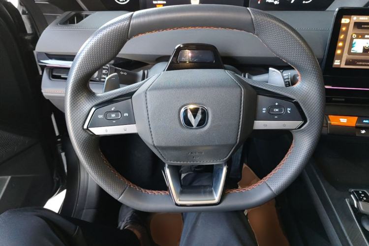 Used CHANGAN UNI-V 2023 1.5T Prestige Model Steering Wheel