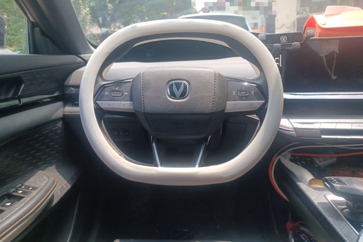 Used CHANGAN UNI-V 2023 1.5T Premium Model Steering Wheel