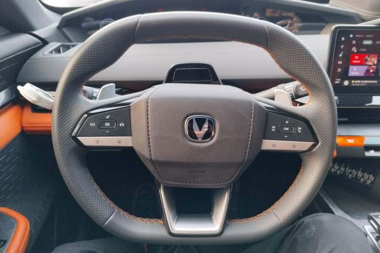 Used CHANGAN UNI-V 2023 1.5T Sport Edition Steering Wheel