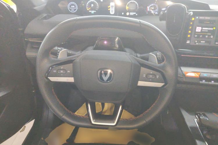 Used CHANGAN UNI-V 2023 1.5T Prestige Model Steering Wheel