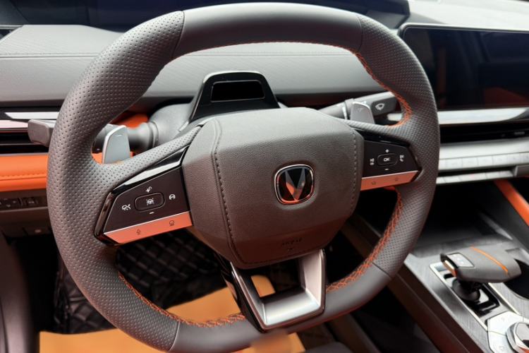 Used CHANGAN UNI-V 2023 1.5T Sport Edition Steering Wheel