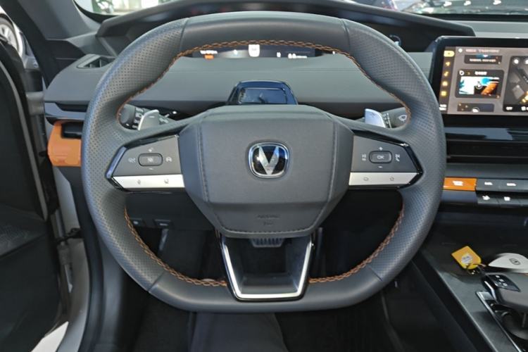 Used CHANGAN UNI-V 2023 1.5T Sport Edition Steering Wheel