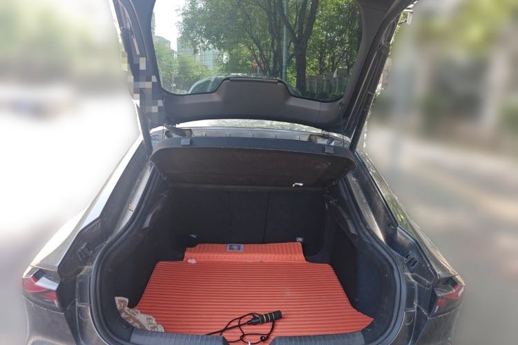 Used CHANGAN UNI-V 2023 1.5T Sport Edition Trunk