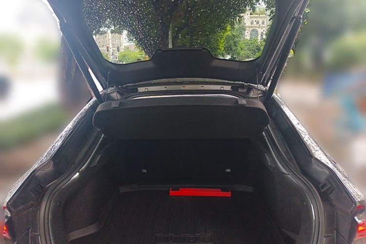 Used CHANGAN UNI-V 2023 1.5T Sport Edition Trunk