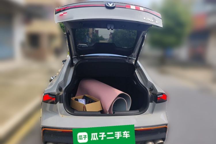 Used CHANGAN UNI-V 2023 1.5T Sport Edition Trunk