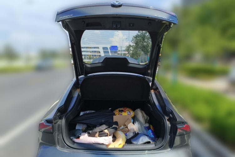 Used CHANGAN UNI-V 2023 1.5T Premium Model Trunk