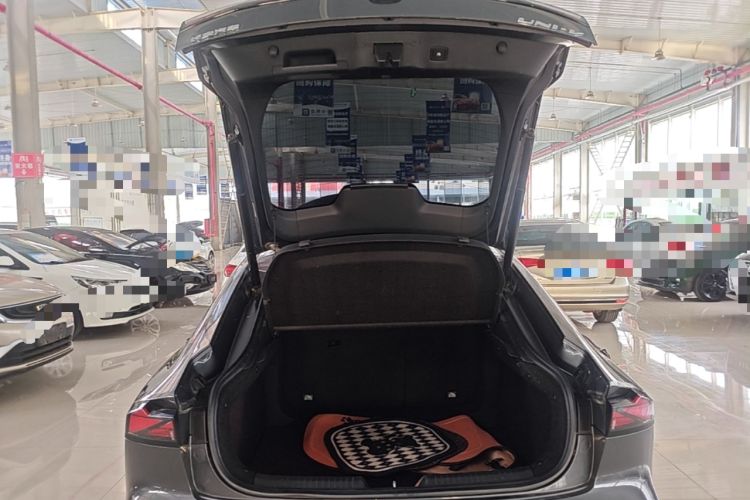 Used CHANGAN UNI-V 2023 1.5T Prestige Model Trunk