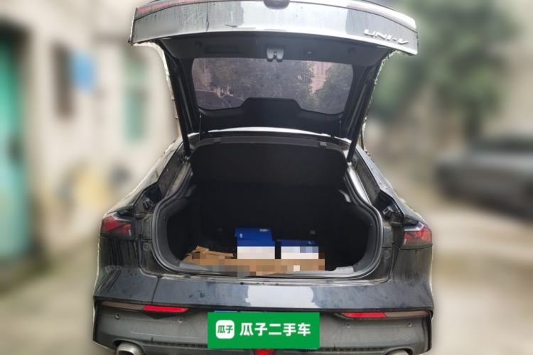 Used CHANGAN UNI-V 2023 1.5T Prestige Model Trunk