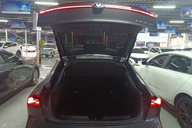 Used CHANGAN UNI-V 2023 1.5T Premium Model Trunk