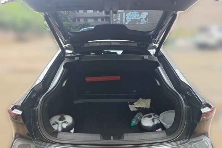 Used CHANGAN UNI-V 2023 1.5T Prestige Model Trunk