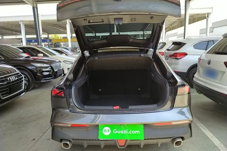 Used CHANGAN UNI-V 2023 1.5T Prestige Model Trunk