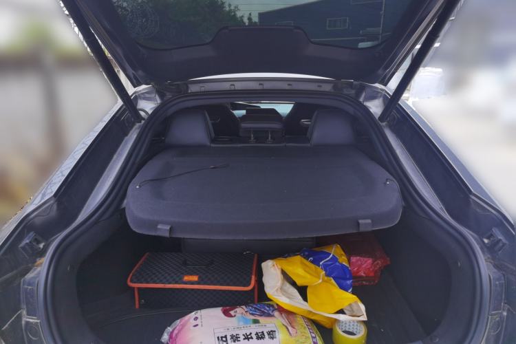 Used CHANGAN UNI-V 2023 1.5T Sport Edition Trunk