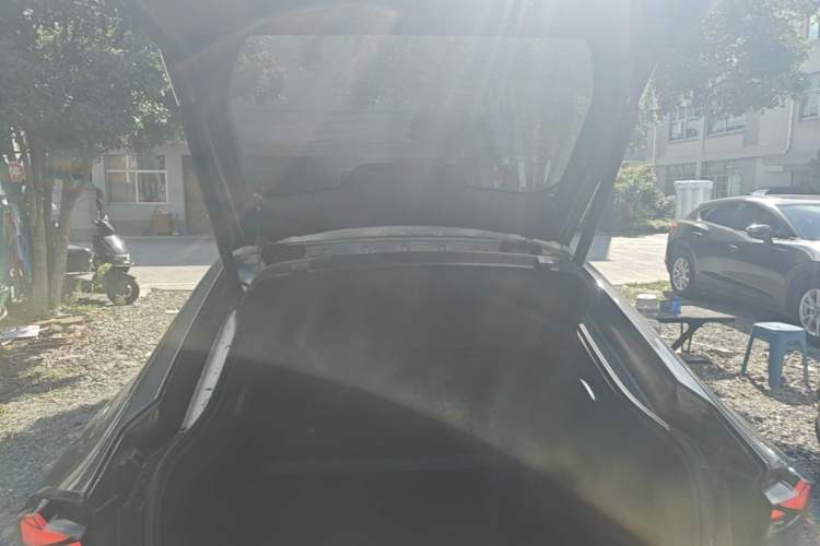 Used CHANGAN UNI-V 2023 1.5T Premium Model Trunk